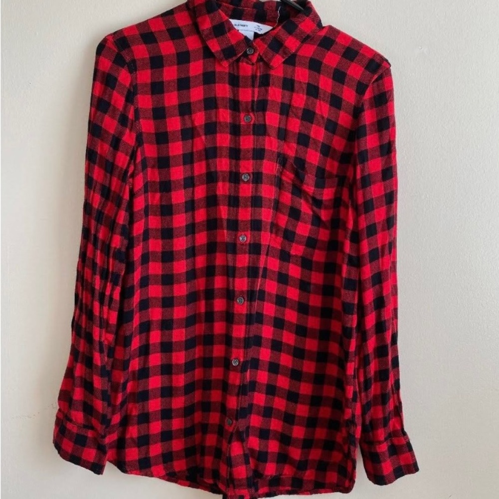 Old Navy Button Downs | Old Navy Buffalo Plaid Red and Black, flannel , size Lg
